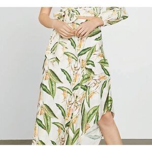 BCBGMaxAzria - L - Tropical Bird Of Paradise Asymmetric Skirt Green & Cream $198